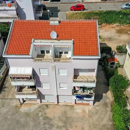 Cozy In With Wifi Макарска