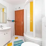 1 Bedroom Awesome In Apartment Makarska