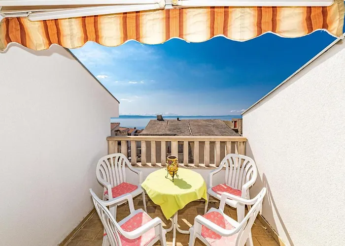 Daire Cozy In With Wifi Makarska