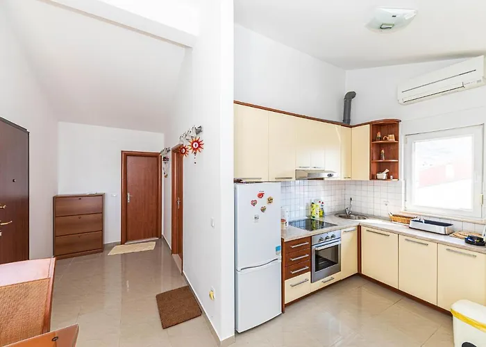 Cozy In With Wifi * Макарська