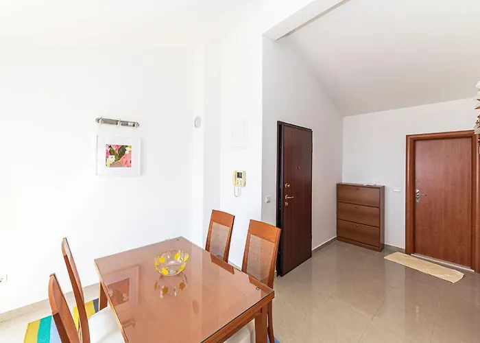 Cozy In With Wifi דירה מאקרסקה